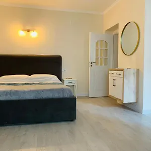 N&n Appartement Përmet